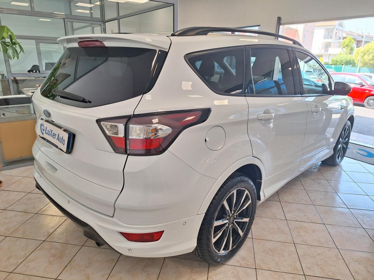 Ford Kuga 1.5 TDCI 120 CV S&S 2WD ST-Line