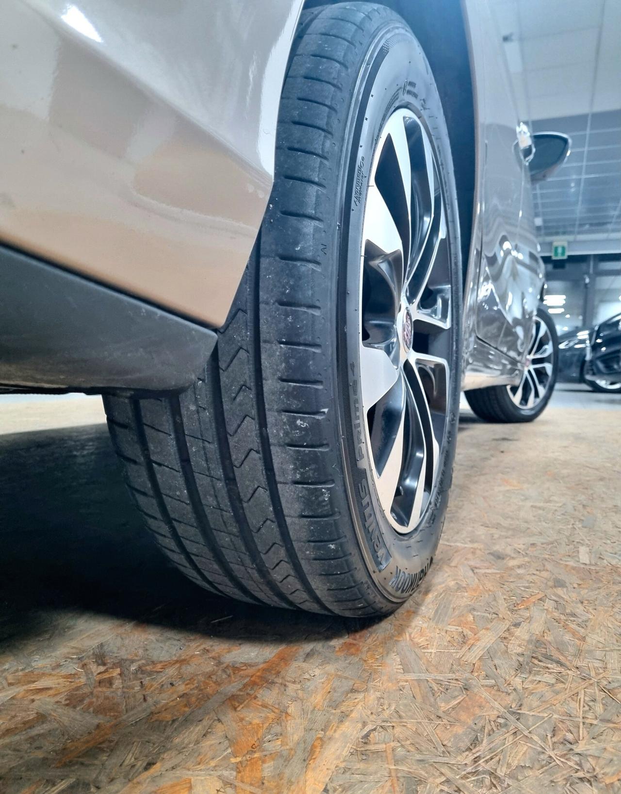 FIAT TIPO 1.3 Mjt 95CV SW MIRROR