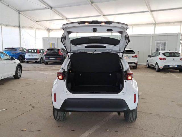 TOYOTA Yaris Cross 1.5 Hybrid 5p. E-CVT AWD-i Business