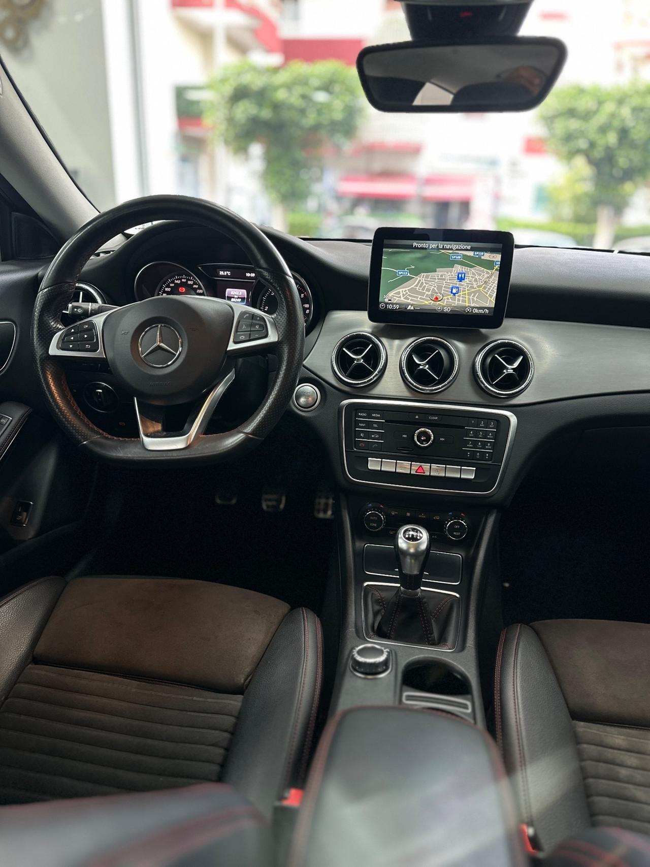 Mercedes-benz CLA 180 d Premium