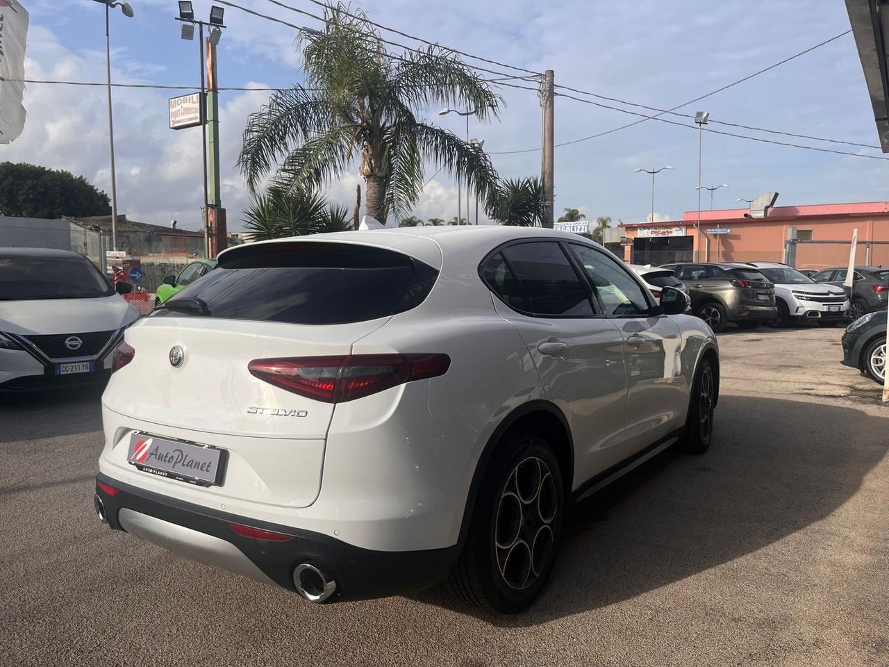 Alfa Romeo Stelvio 2.2 Turbodiesel 210 CV AT8 Q4 Executive