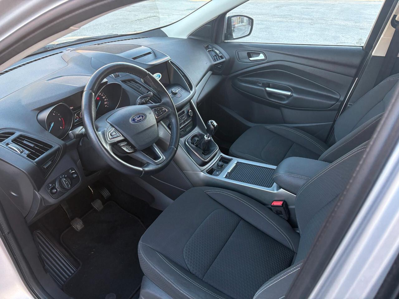 Ford Kuga 1.5 TDCI 120 CV S&S 2WD Titanium