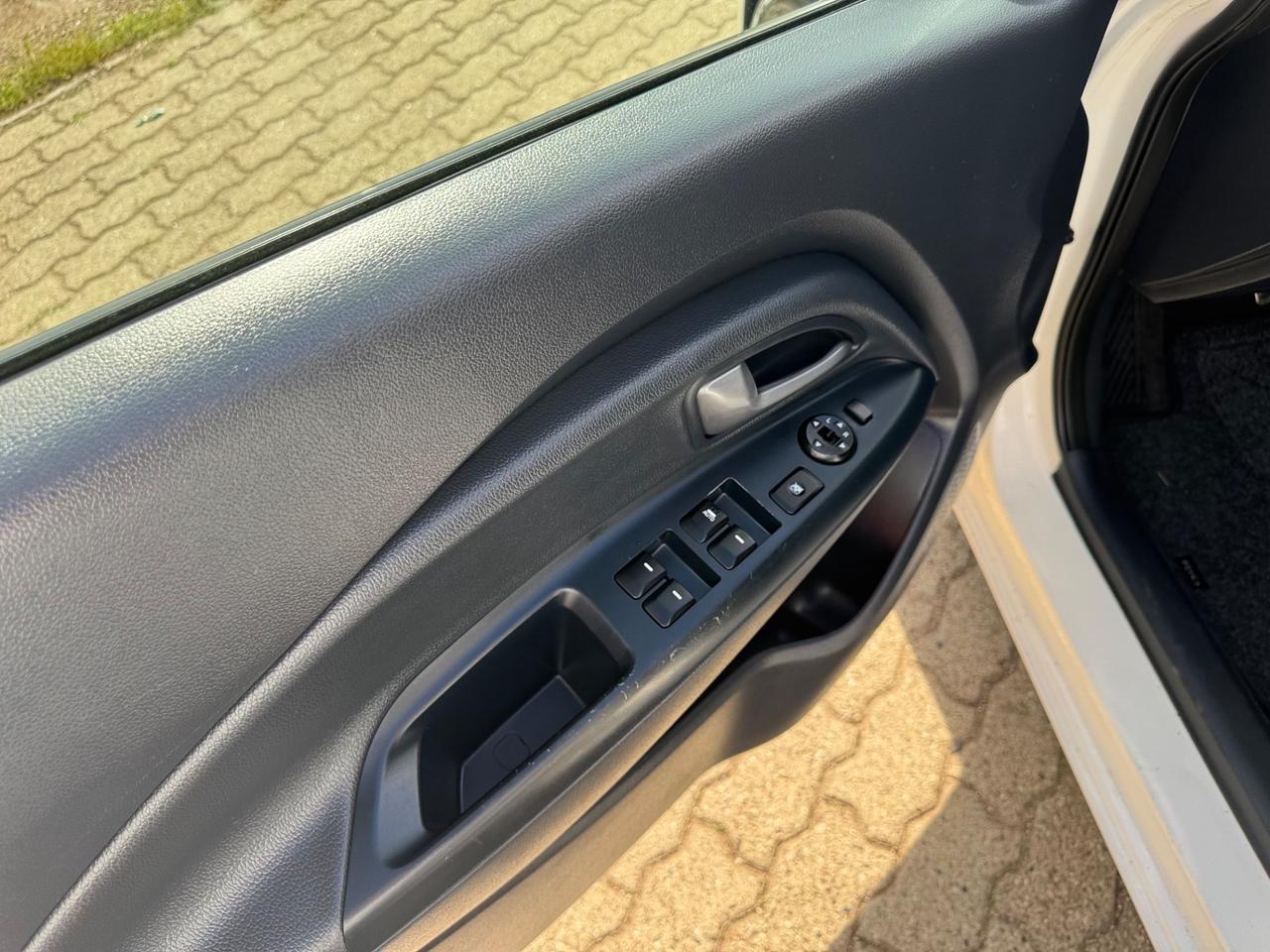 Kia Rio 1.4 CRDi 5p. Cool neopatentati euro 6
