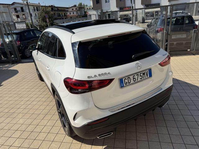 MERCEDES-BENZ GLA 200 d Premium 4matic auto