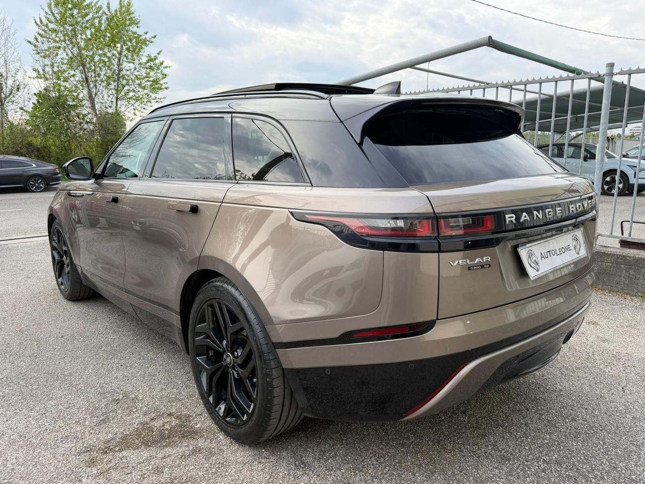 Land Rover Range Velar 3.0 V6 SD6 300 CV First Edition