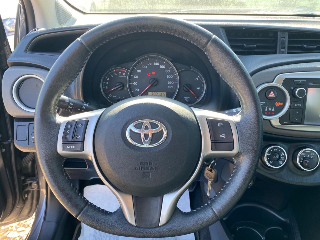 Toyota Yaris 1.0 5 porte Lounge