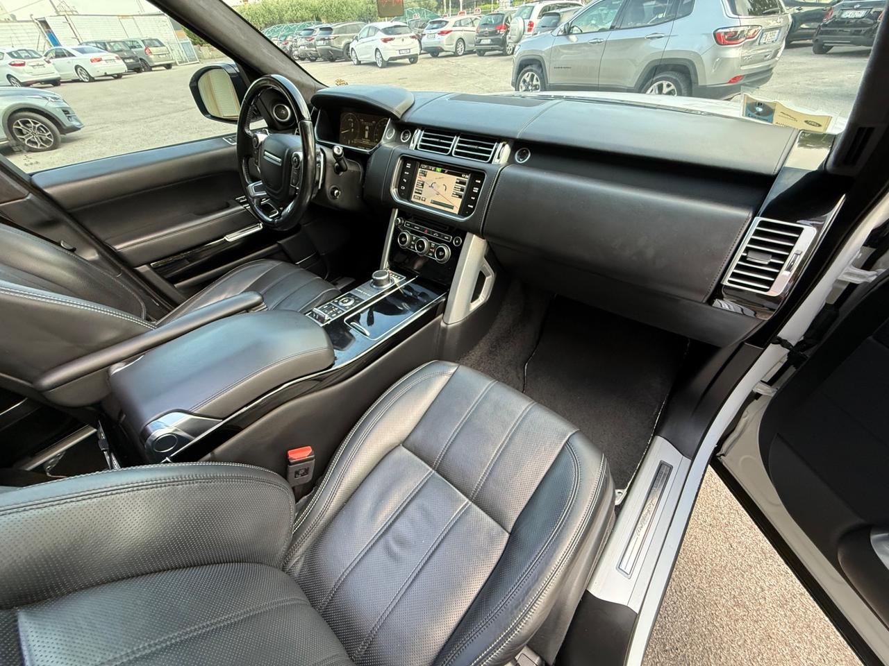 Range Rover Vogue - 3.0 TDV6 Autobiography