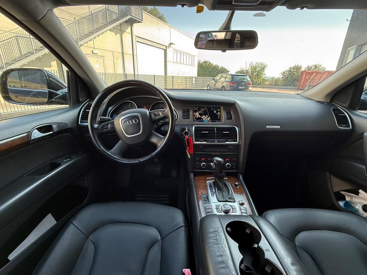 Audi Q7 3.0 V6 TDI 233CV quattro tiptronic GANCIO TRAINO