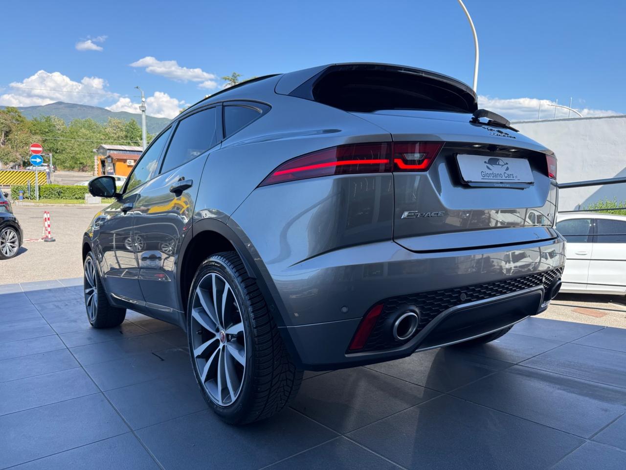 Jaguar E-Pace 2.0D 180 CV AWD aut. R-Dynamic