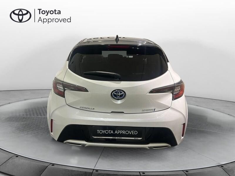 Toyota Corolla 2.0 Hybrid Style "PEARL WHITE & BLACK" + NAVIGATORE