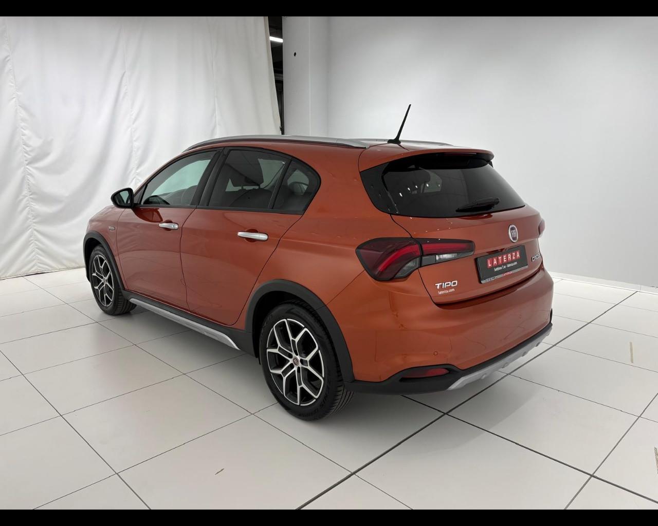 FIAT Tipo 5p 1.0 Cross 100cv