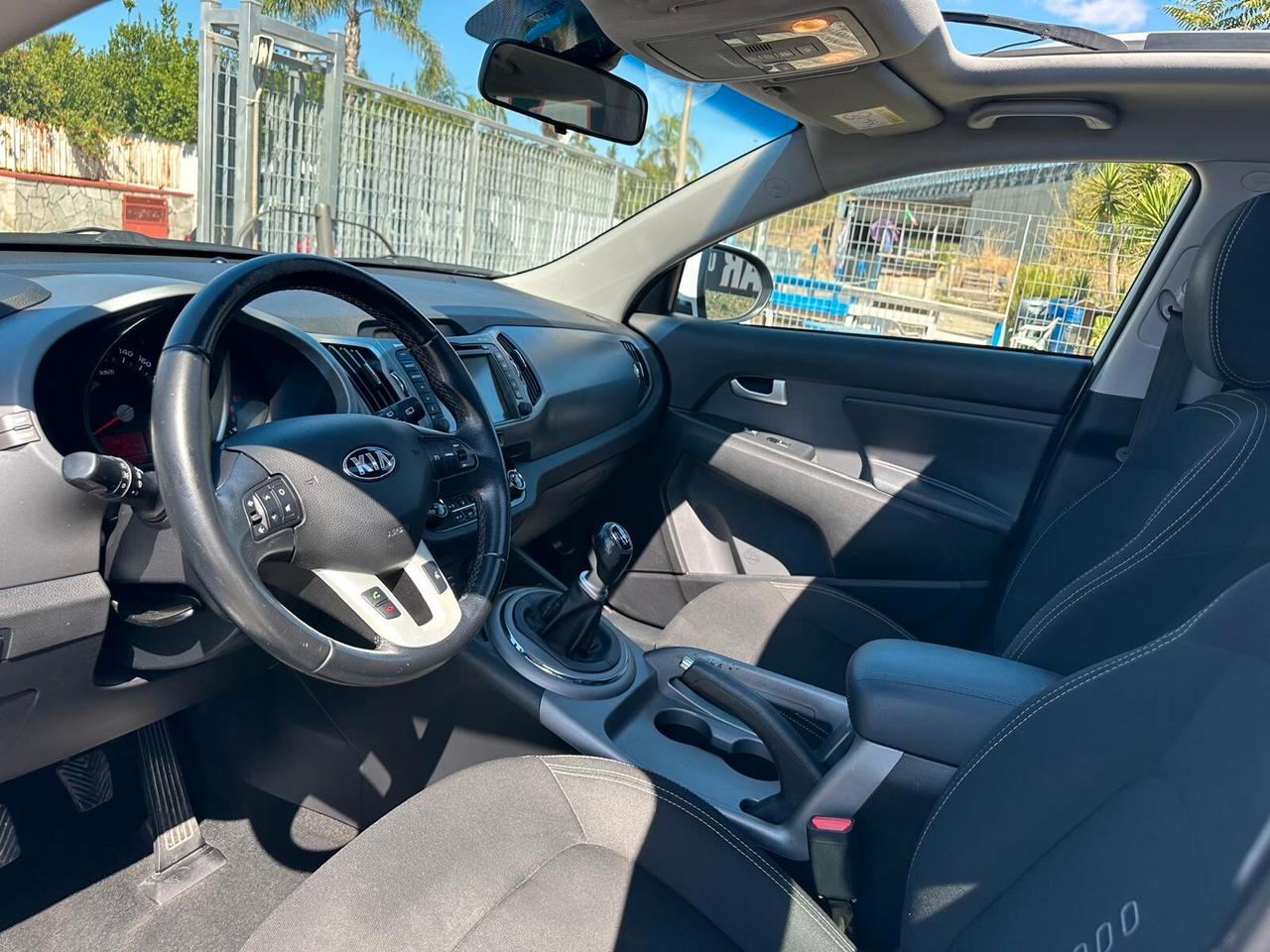 Kia Sportage 1.7 CRDI VGT 2WD high tech-2015