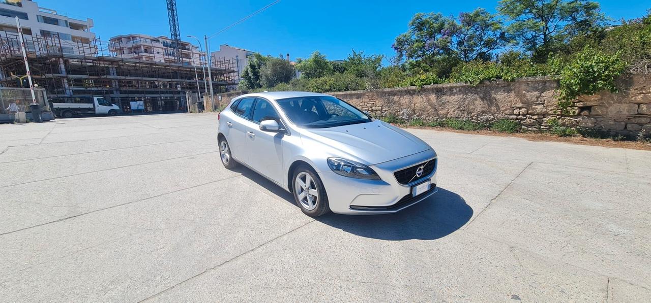 Volvo V40 D2 1.6 Momentum