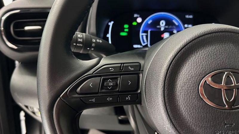 Toyota Yaris Cross 1.5 Hybrid 5p. E-CVT Active *P.ZO REALE*