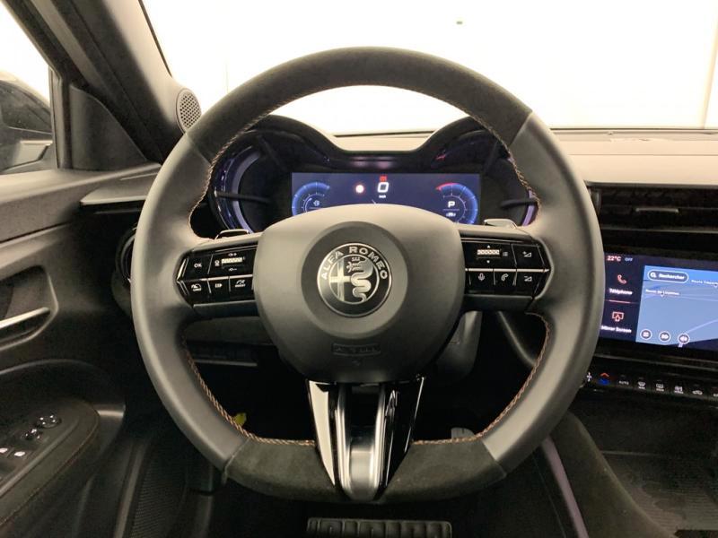 Alfa Romeo Junior 1.2 ibrida Intensa 145cv edct6