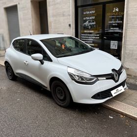 Renault Clio 1.2 75CV con impianto GPL