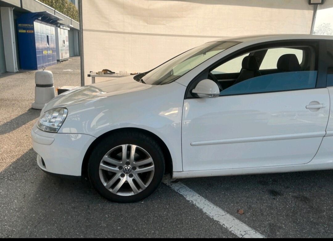 Volkswagen Golf 1.9 TDI DPF 3p. 2008