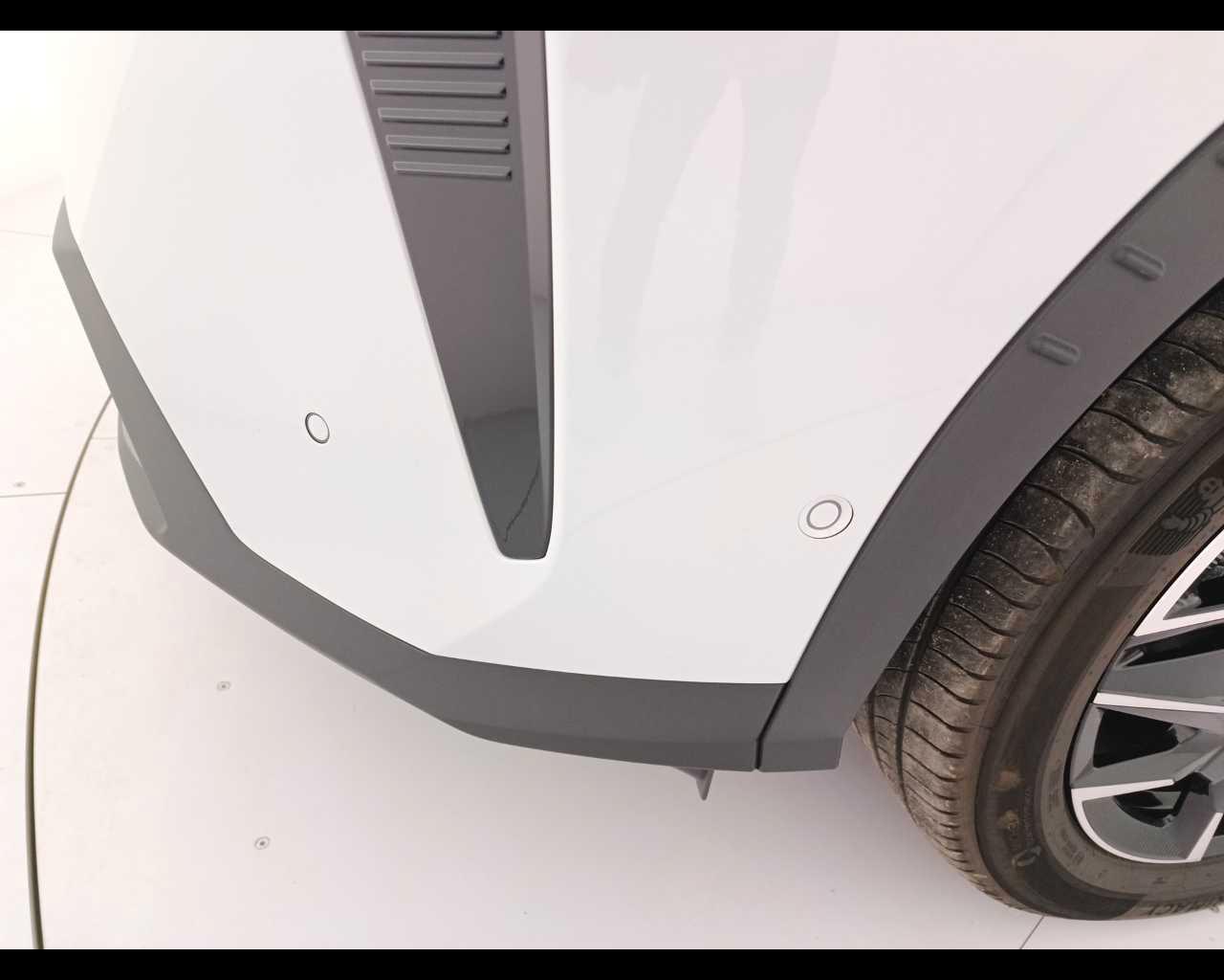 PEUGEOT Nuovo 5008 Hybrid 136 e-DCS6 GT