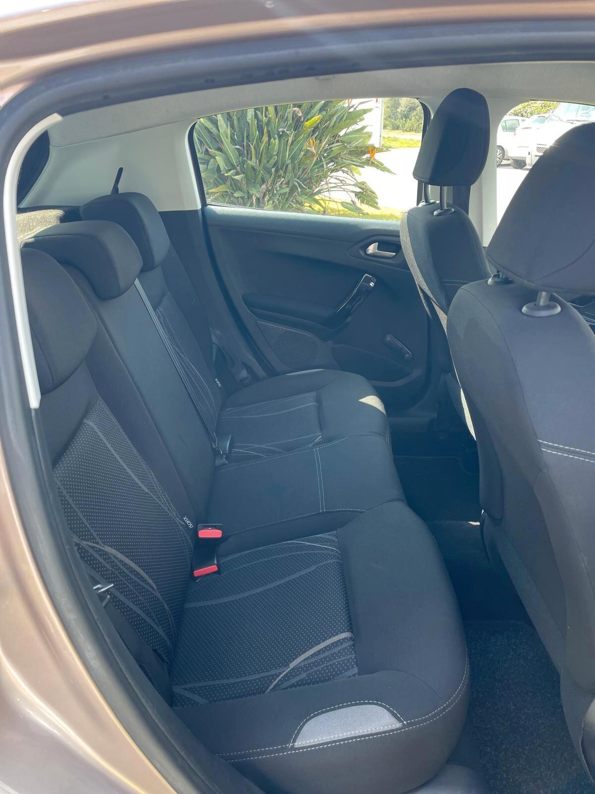 Peugeot 208 PureTech 82 5 porte Active