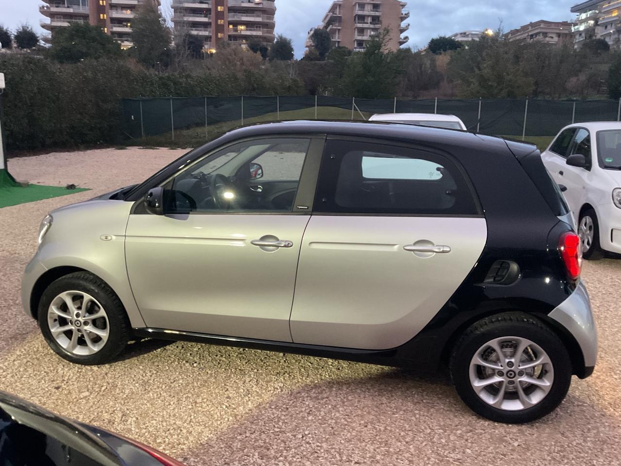 Smart ForFour 70 1.0 Prime