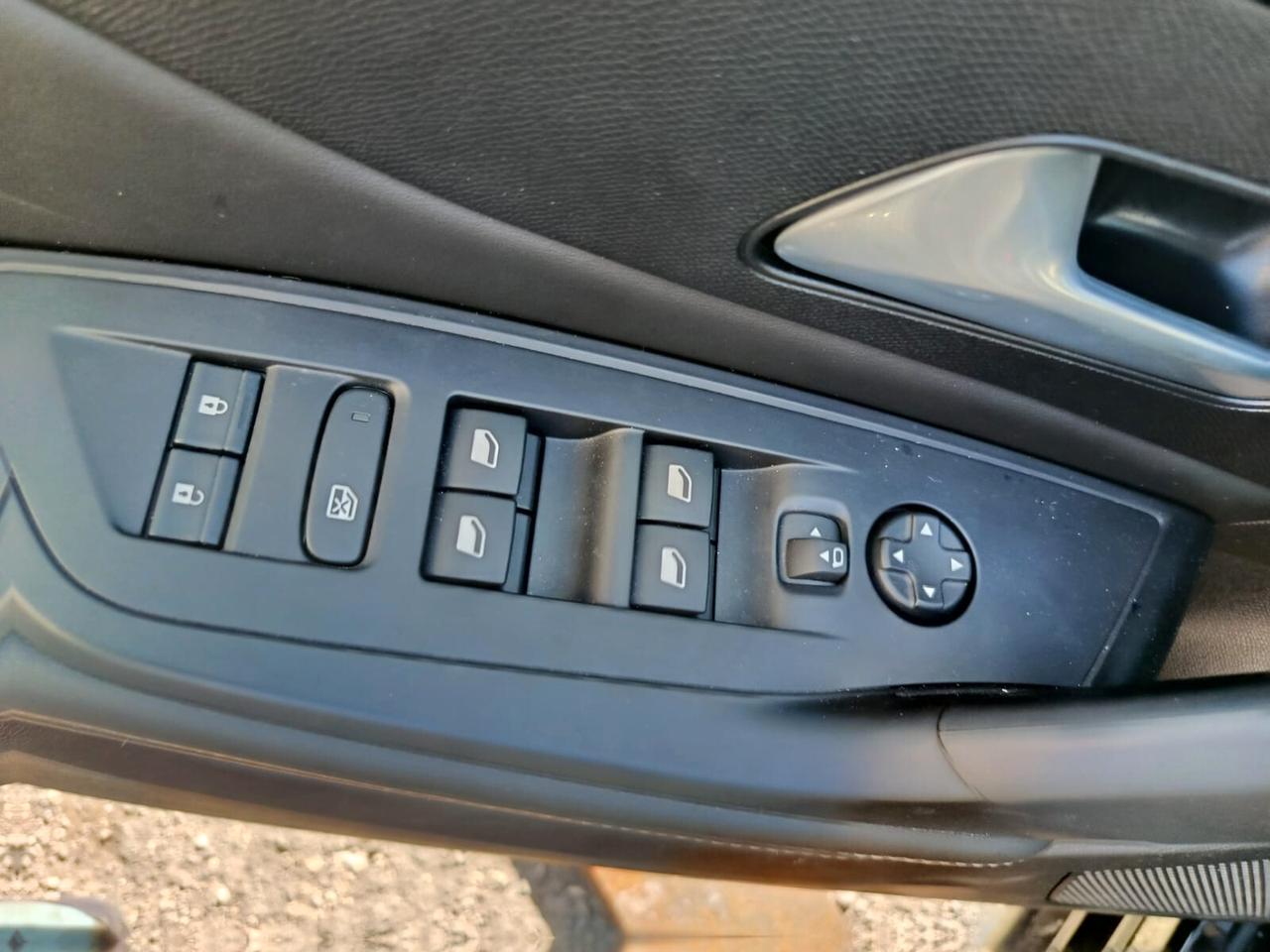 Peugeot 308 BlueHDi 130 S&S EAT8 SW GT-2025