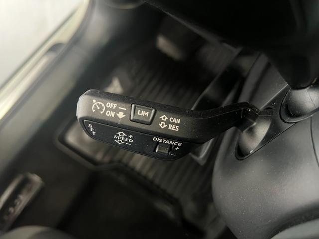 AUDI A1 allstreet citycarver 35 TFSI S tronic ADMIRED