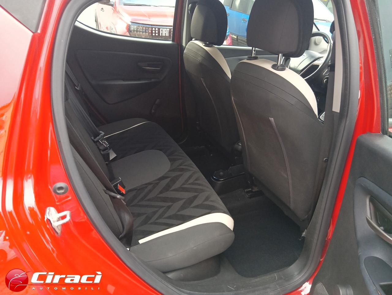 Lancia Ypsilon 1.2 69 CV 5p GPL Gold