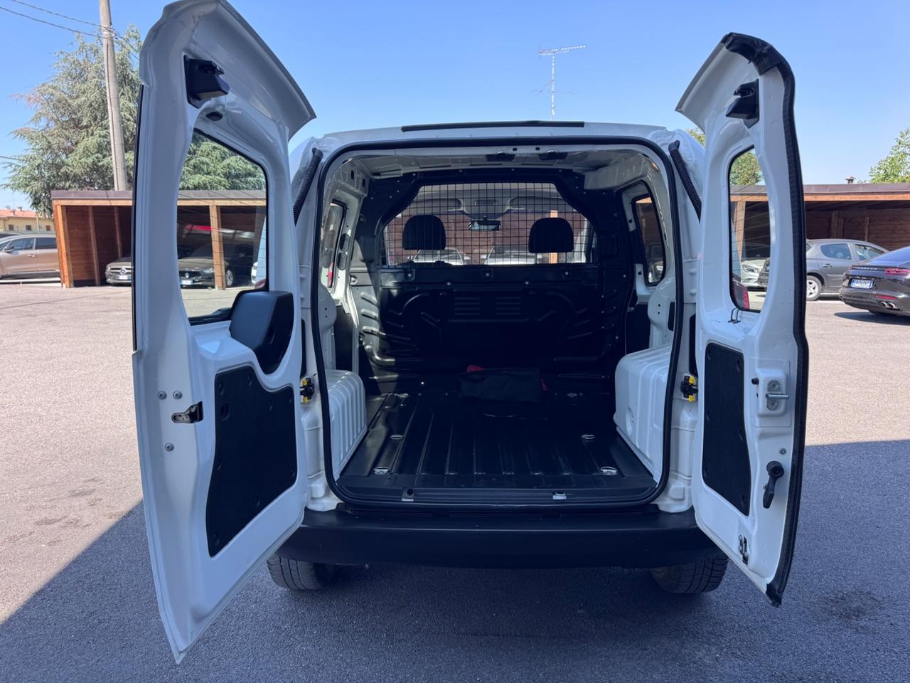 Fiat Fiorino 1.3 MJT 95CV Cargo SX