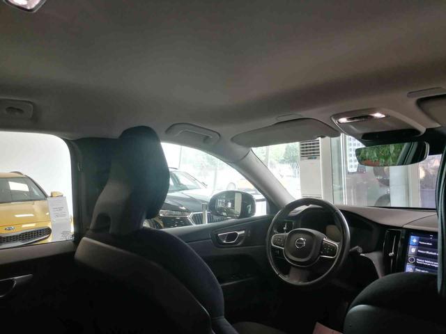 VOLVO XC60 B4 (d) AWD Geartronic Business