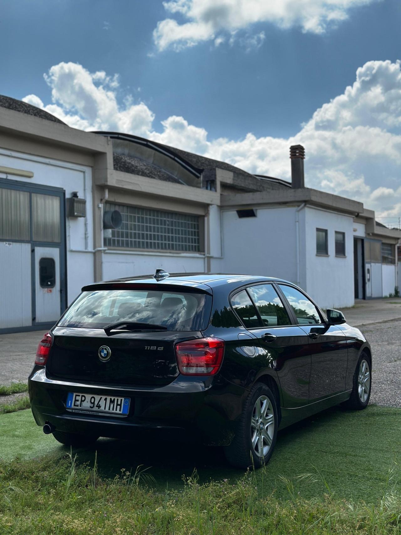 Bmw 118 118d 5p. Msport
