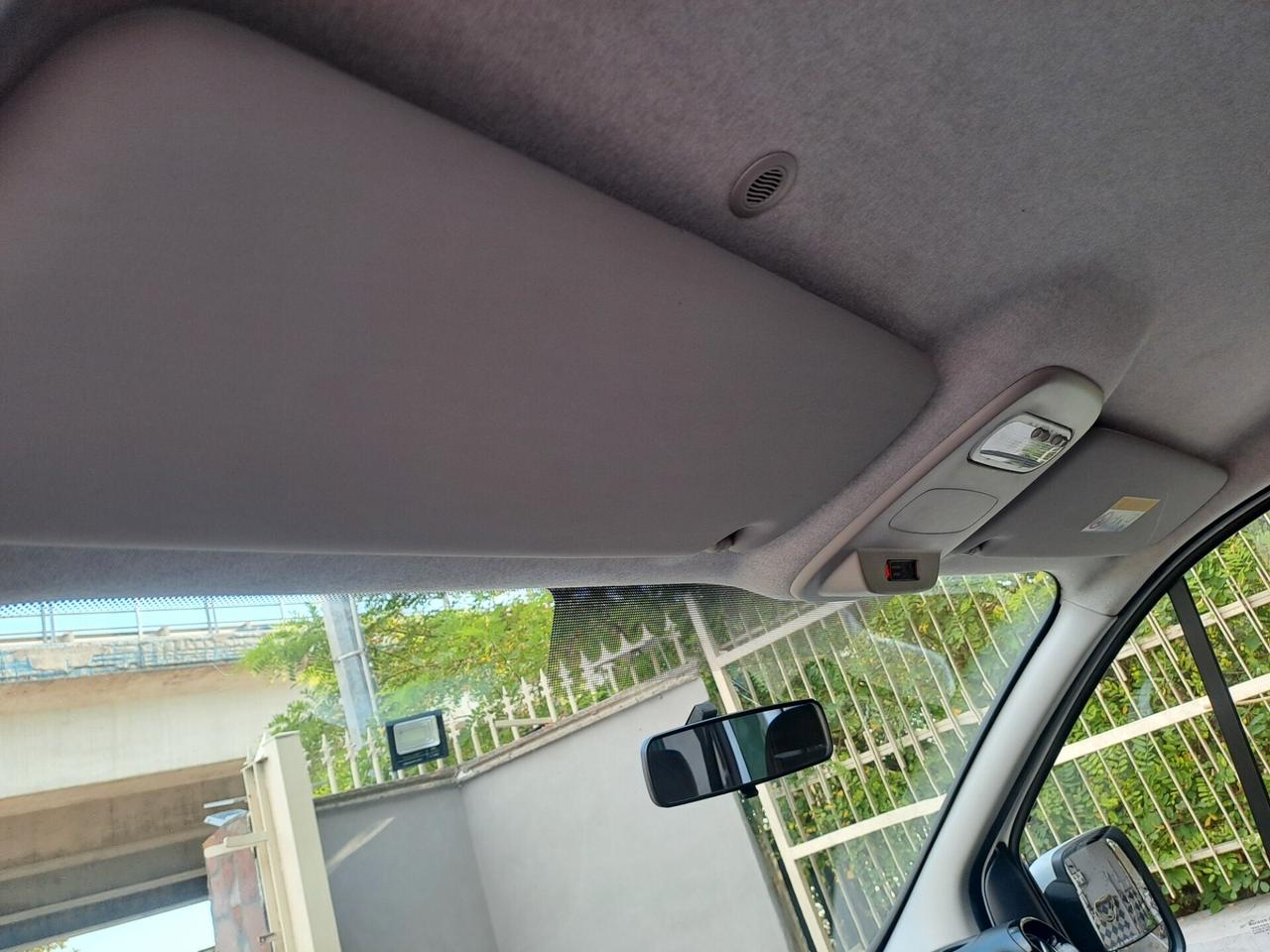 Renault Trafic T27 2.0 dCi 120CV PC-TN Intens 9 POSTI