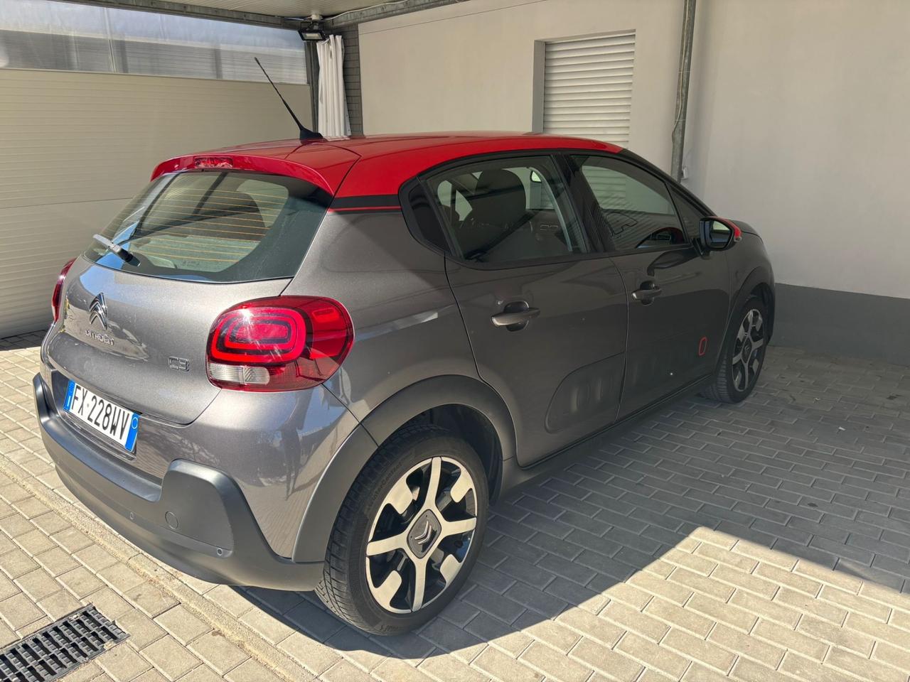 Citroen C3 PureTech 110 S&S EAT6 Shine