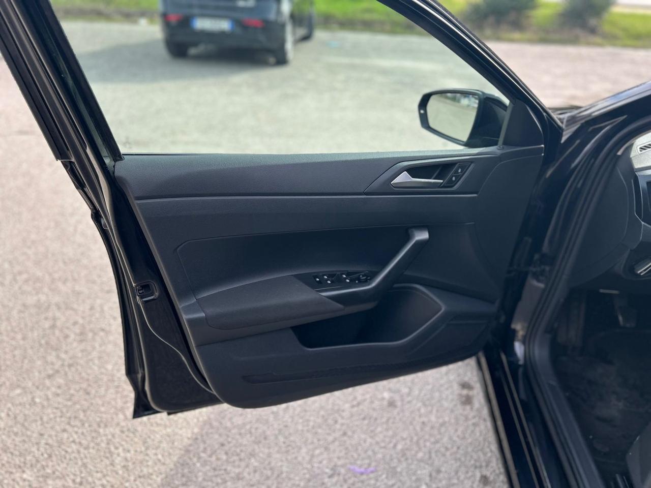 Volkswagen Polo Trendline 1.6 TDI #9361