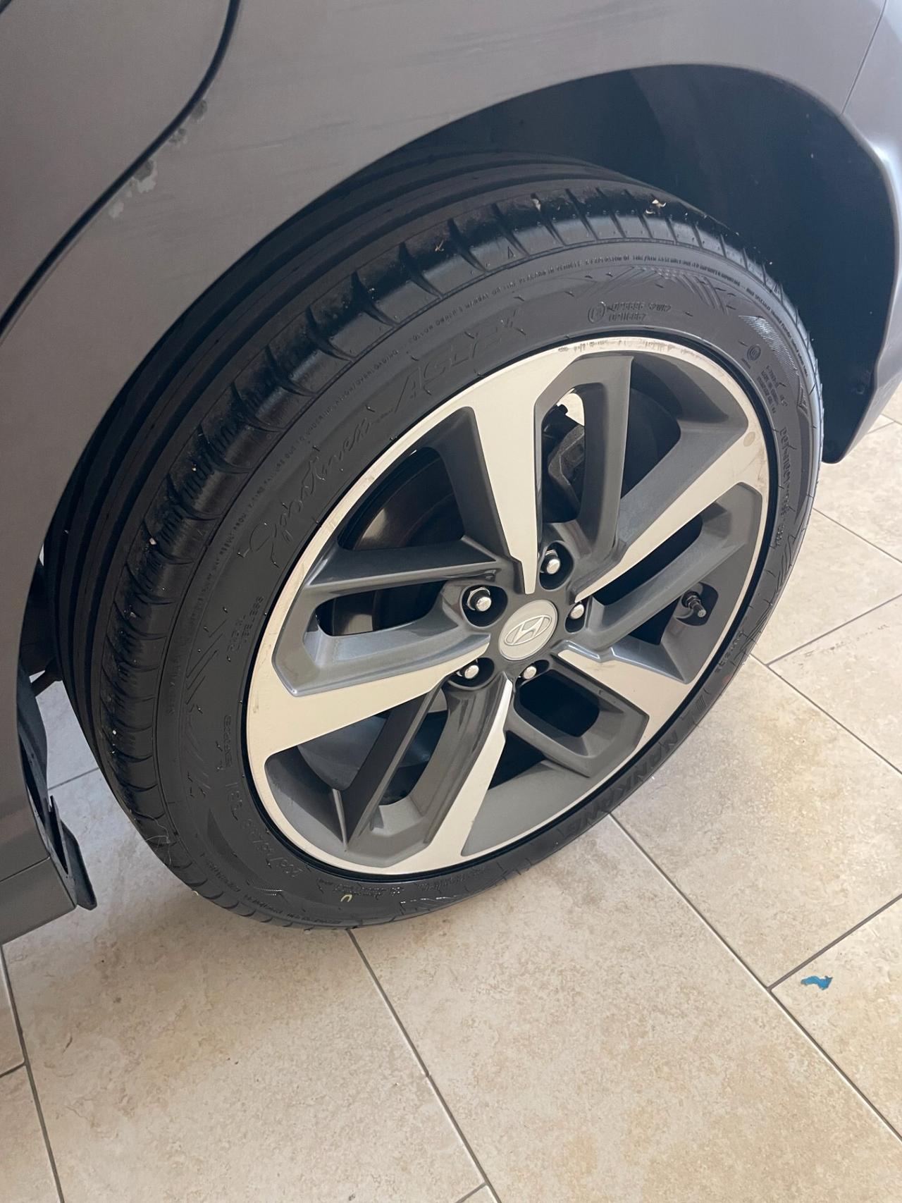 Hyundai Kona 1.6 115 CV CRDI Xpossible FULL OPTIONAL ! TAGLIANDATA NEOPATENTATI