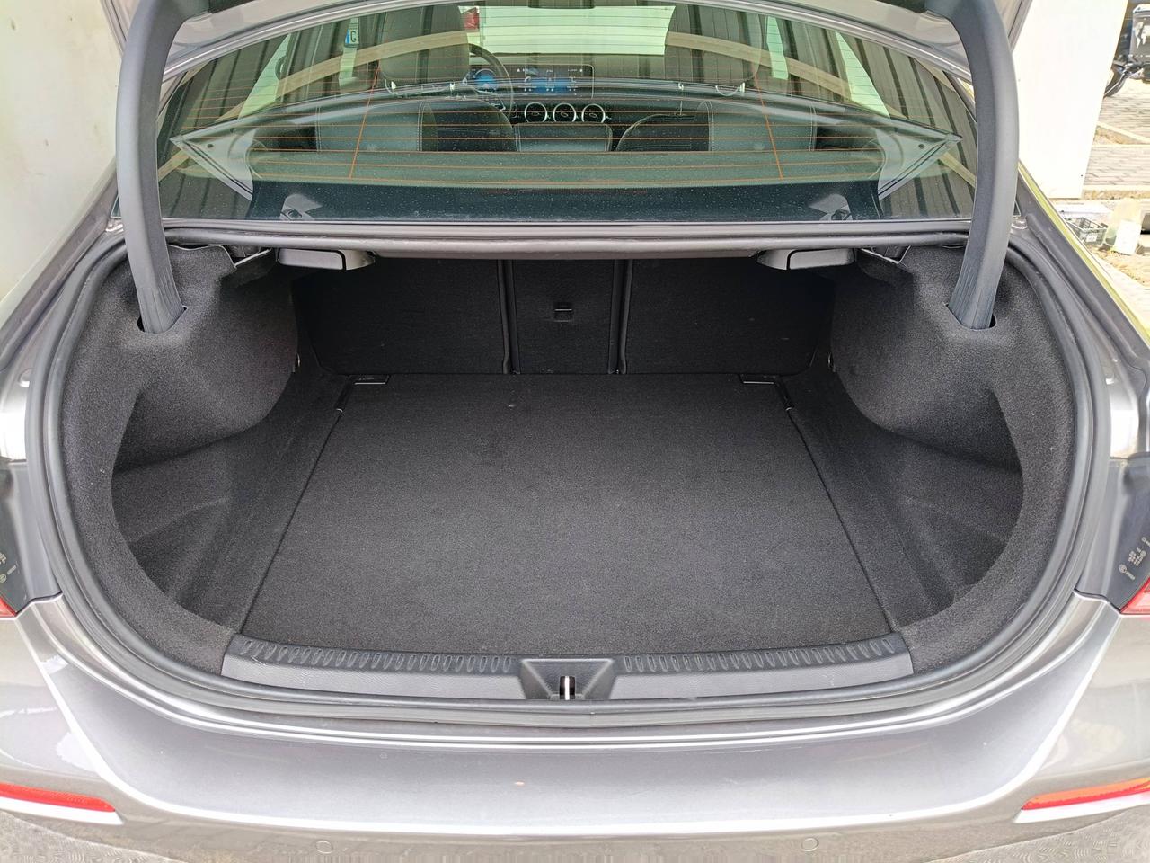 Mercedes-Benz Classe A - V177 2018 - A 180 d Sport auto