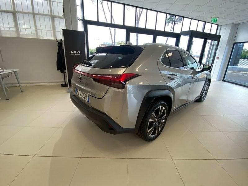 Lexus UX Hybrid Luxury