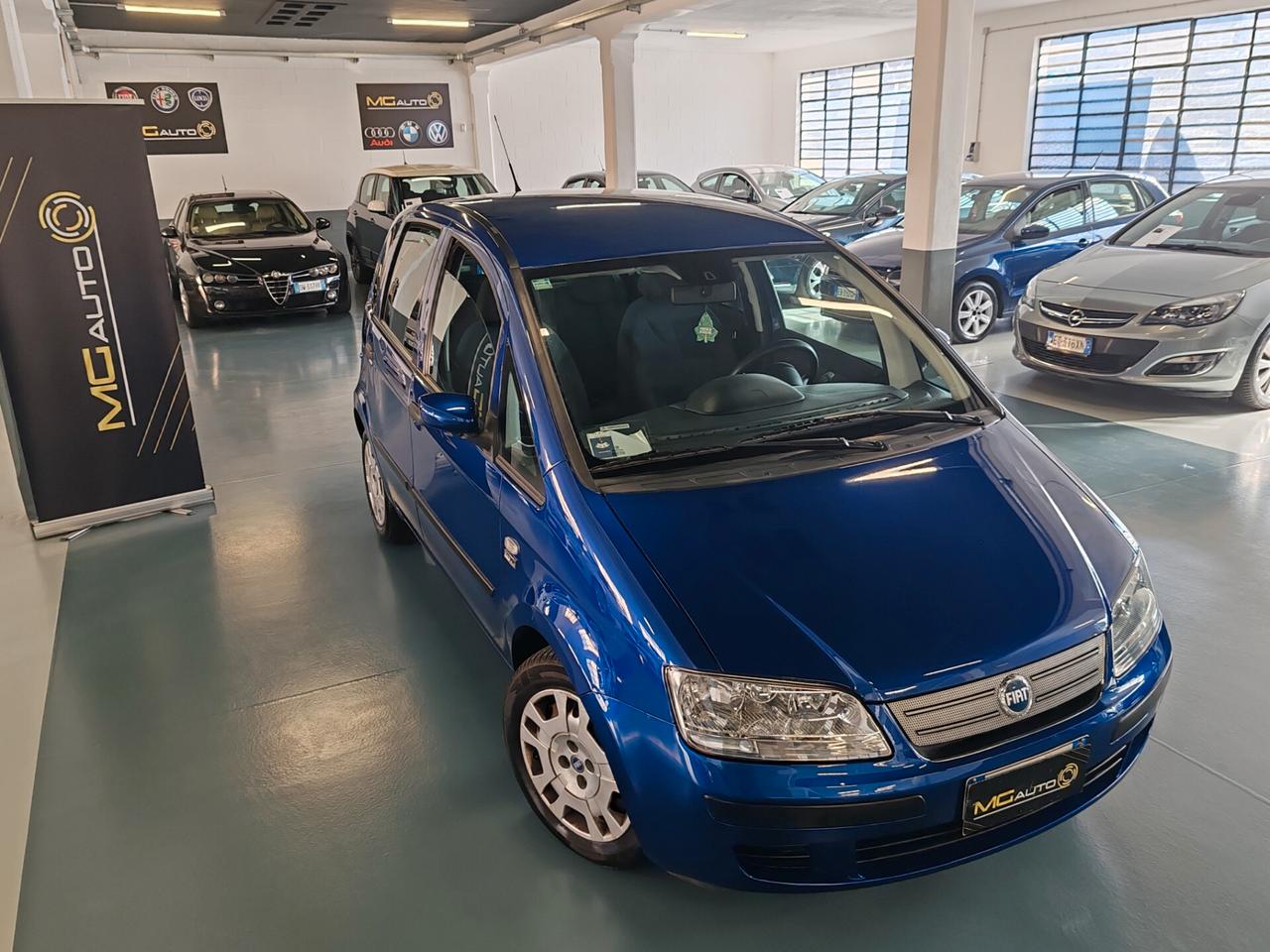 Fiat Idea 1.2 16V BlackLabel