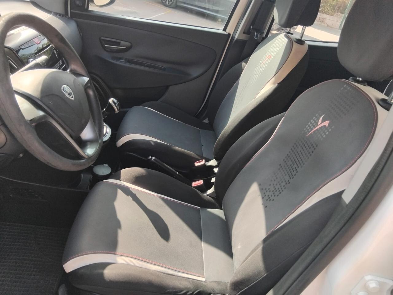 LANCIA YPSLON 1.3 MLTJ 95 CV CATENA SOSTITUITA