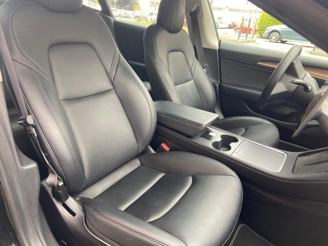 Tesla Model 3 Long Range
