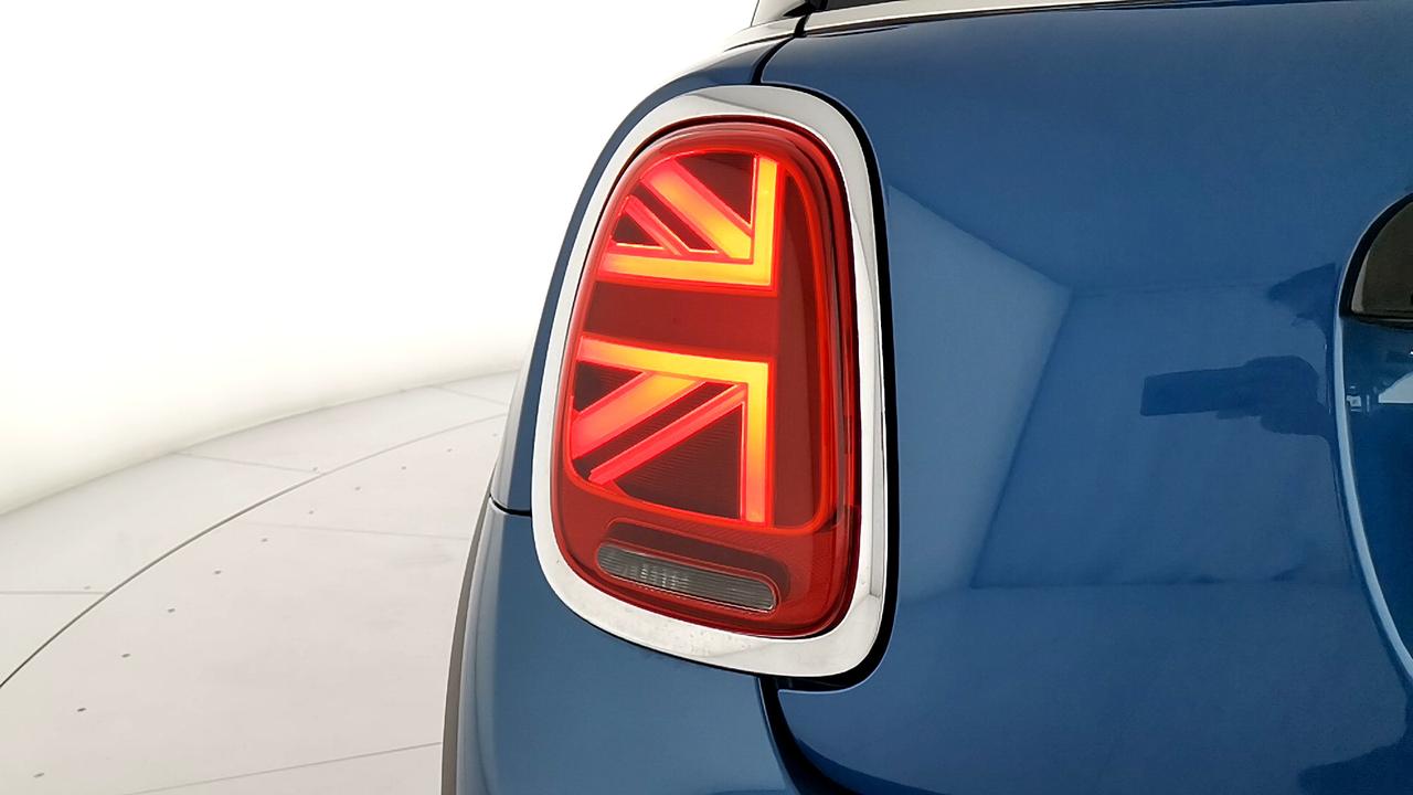 MINI Mini IV F54-F55-F56-F57 - Mini 3p 1.5 Cooper Camden Premium Mid Package auto