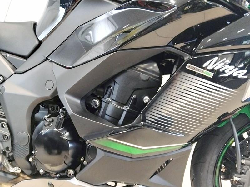 Kawasaki Ninja 1000 SX