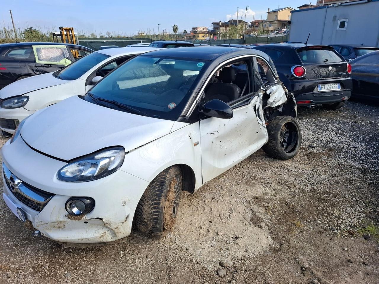 OPEL ADAM XFACTOR 1.2 BENZINA 2019 SINISTRATA