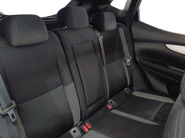 NISSAN Qashqai 1.2 DIG-T N-Connecta