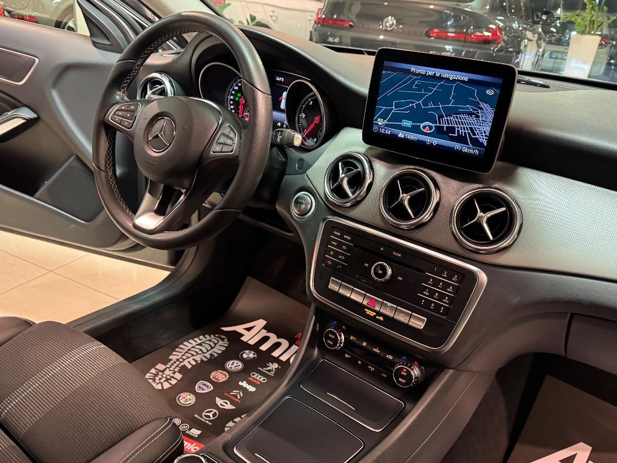 MERCEDES Classe GLA 200 d Automatic Sport Solo 88.000km