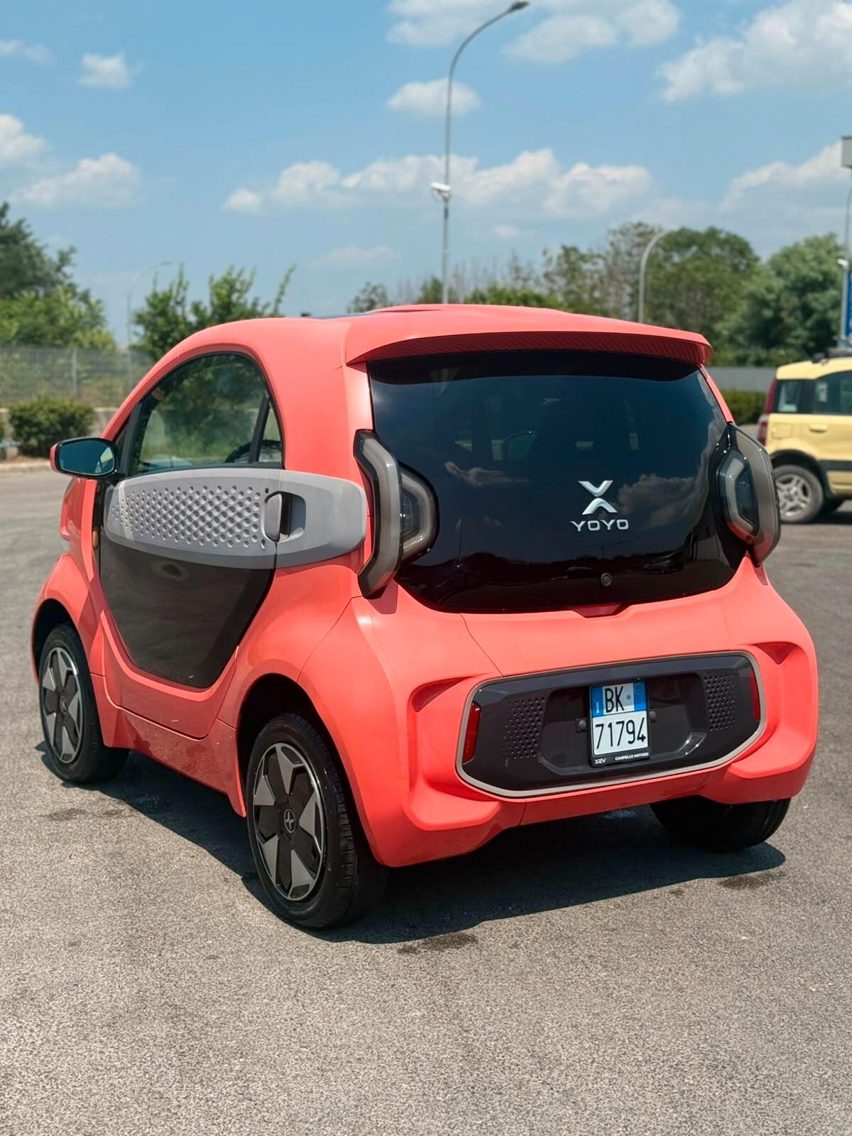 Xev Yoyo premium km 0 iva esposta piu colori 24 mesi garanzia