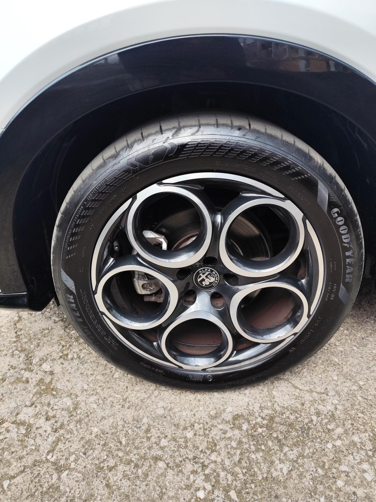 Alfa Romeo Tonale 1.6 diesel 130 CV TCT6 Sprint