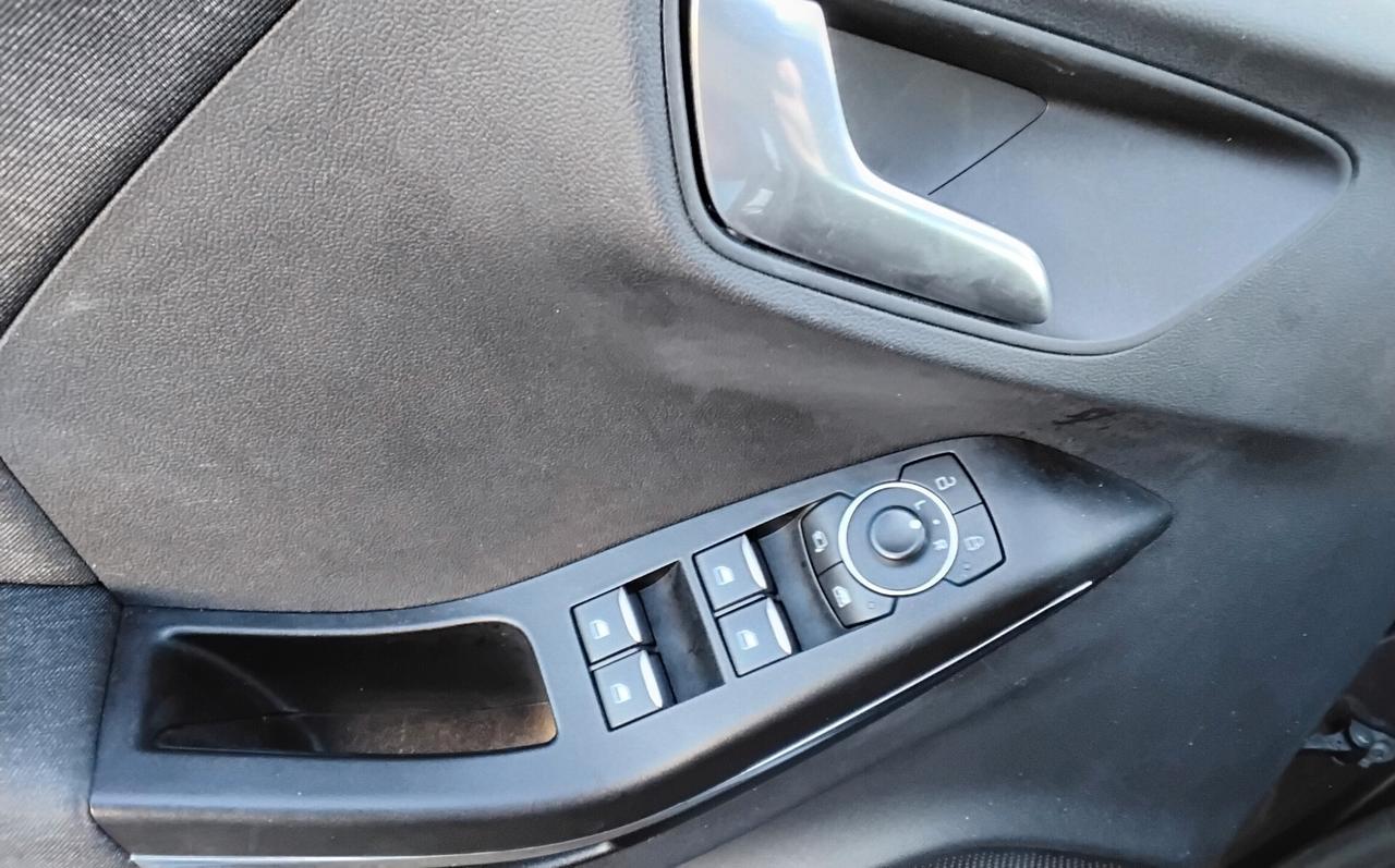 Ford Puma 1.0 EcoBoost Hybrid 125 CV S&S Titanium