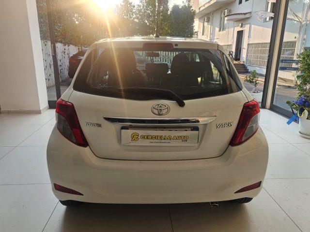 TOYOTA Yaris 1.0 5 porte Lounge gpl