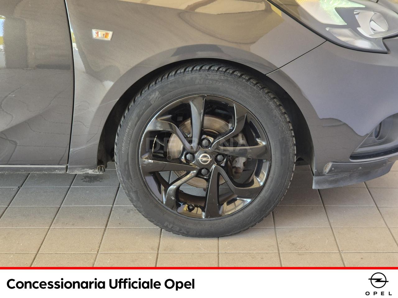 Opel Corsa 5p 1.2 b-color