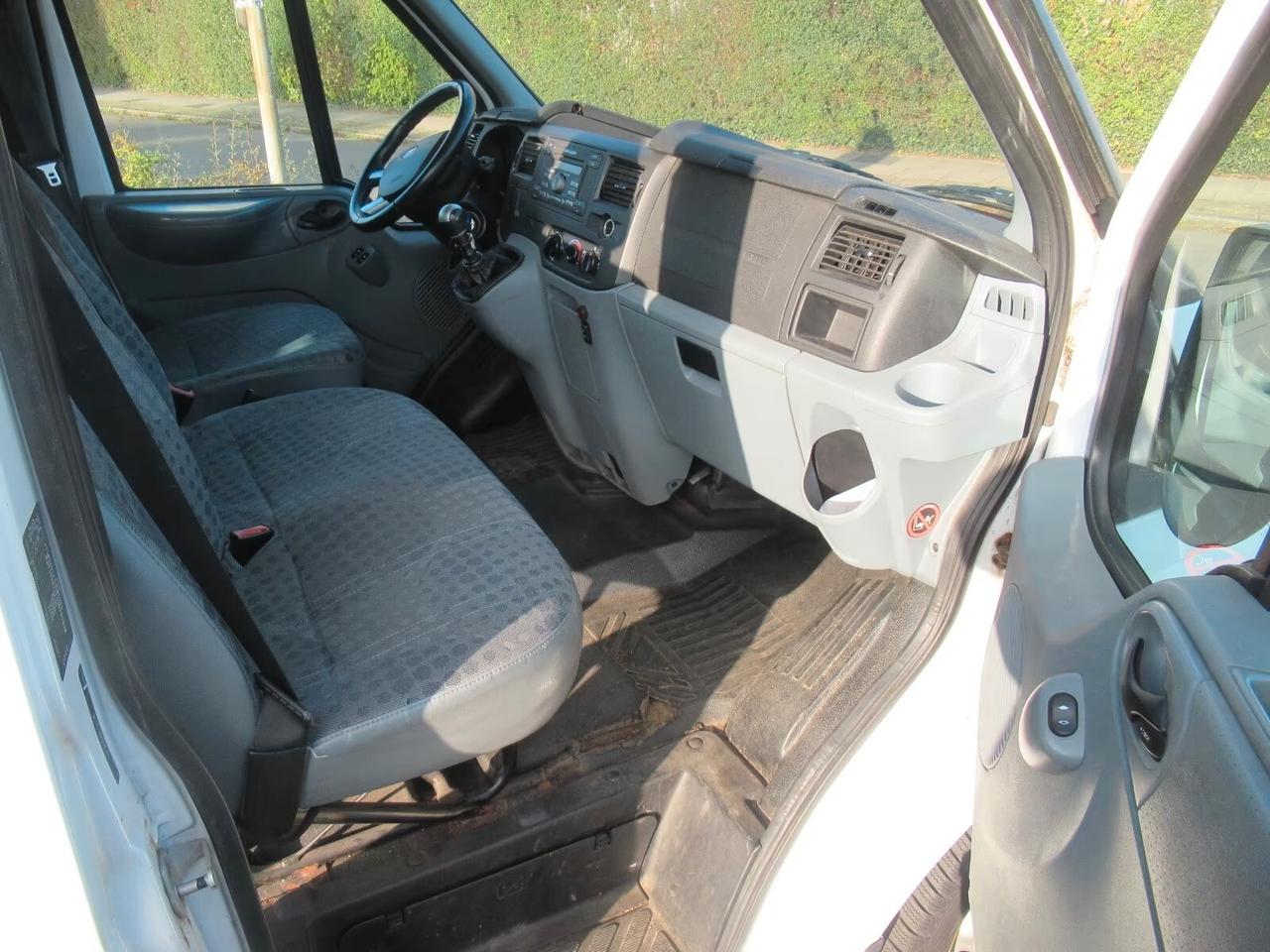 Ford Transit/Tourneo/Bus Transit 300L 2.2 TDCi/85 PL-TM Combi 9 posti